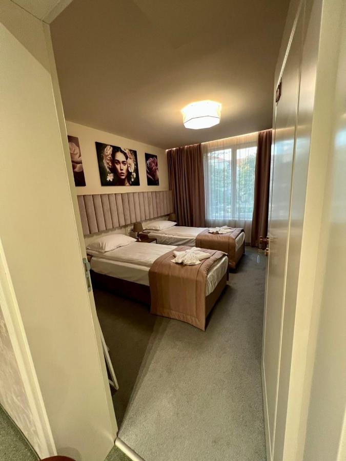 Floral Boutique Hotel Pleven Eksteriør bilde