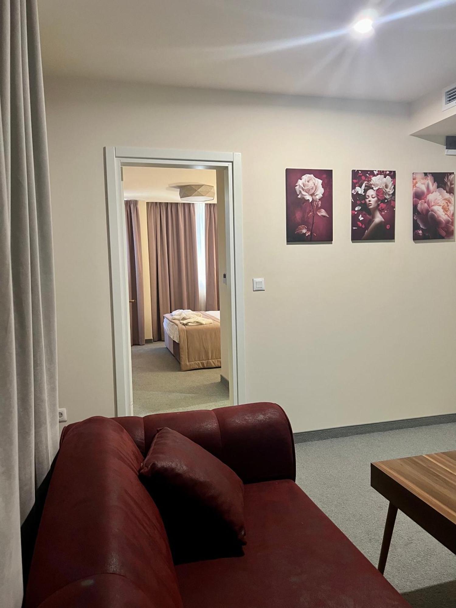 Floral Boutique Hotel Pleven Eksteriør bilde