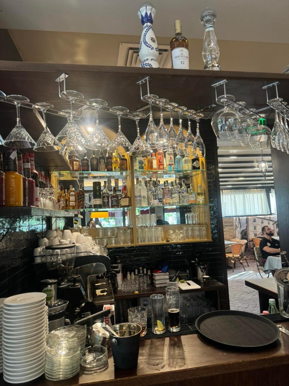 Floral Boutique Hotel Pleven Eksteriør bilde